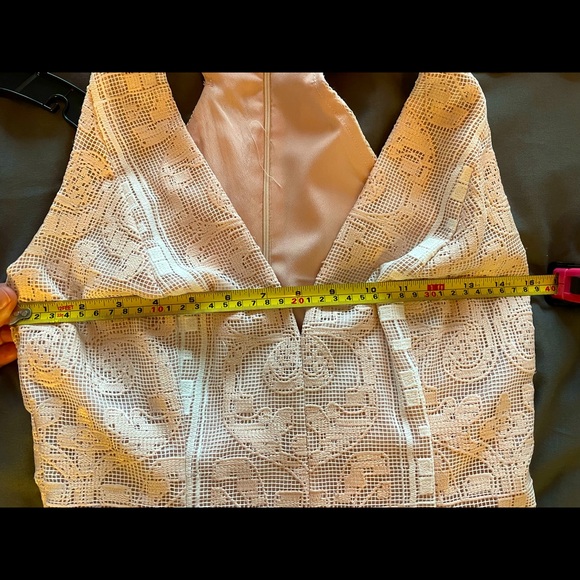 Anne Fernandes Dress. - Picture 5 of 8